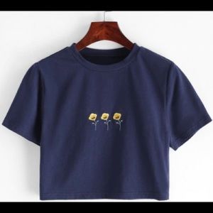 Zaful Cropped Ditsy Floral Embroidered Tee